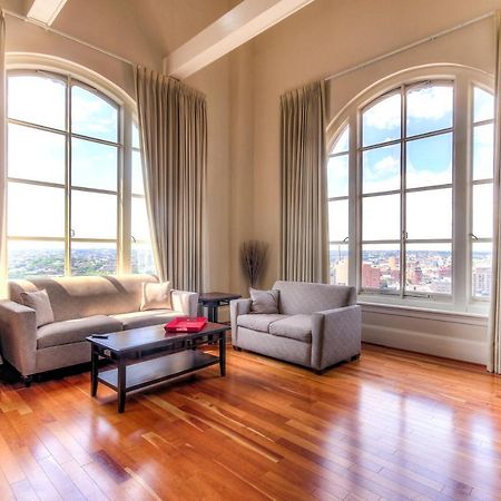 Chase Penthouse At 39 West Baltimore Inner Harbor Convention Center Free Indoor Parking One And Two Bedrooms Exterior photo