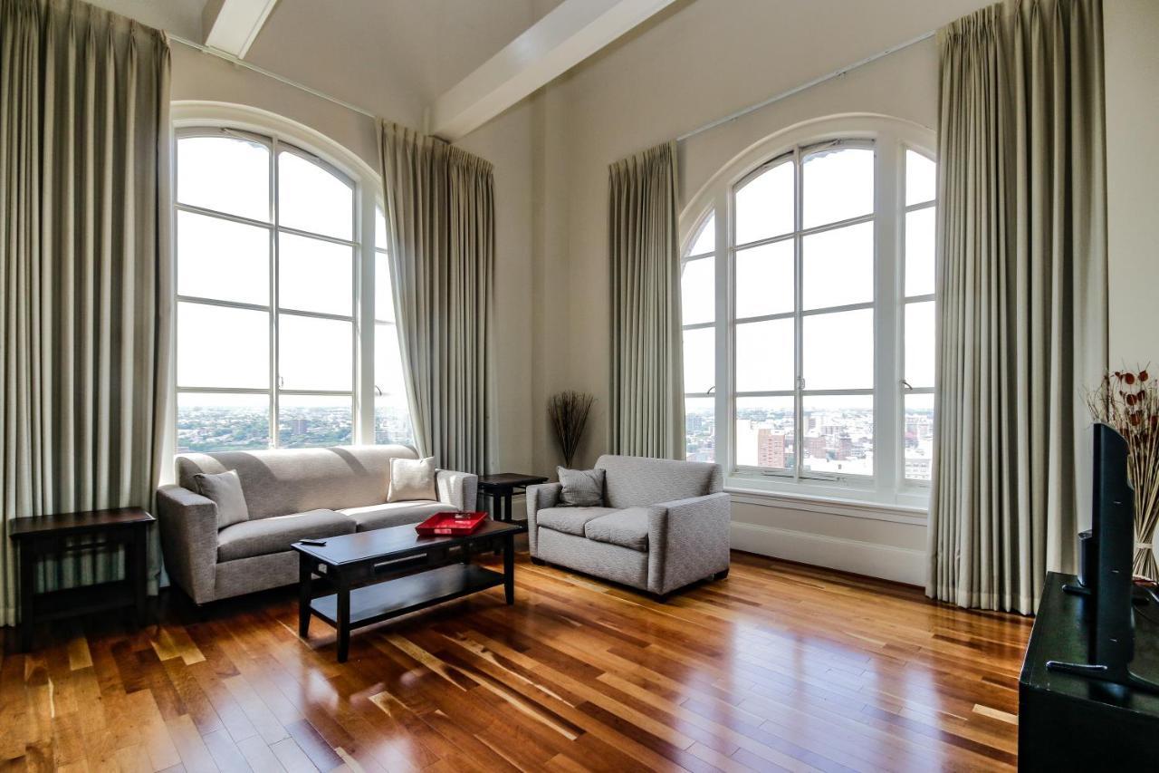 Chase Penthouse At 39 West Baltimore Inner Harbor Convention Center Free Indoor Parking One And Two Bedrooms Exterior photo