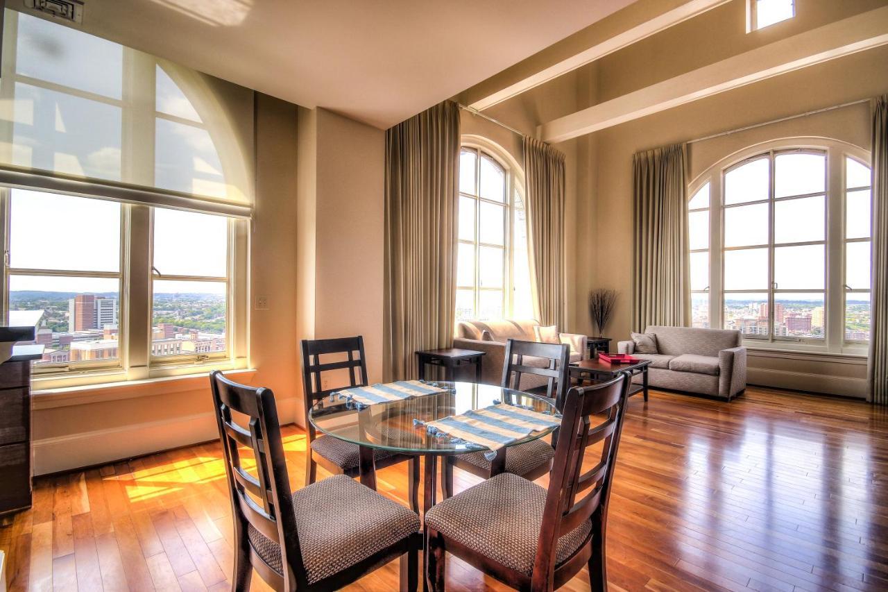 Chase Penthouse At 39 West Baltimore Inner Harbor Convention Center Free Indoor Parking One And Two Bedrooms Exterior photo
